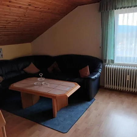 Ferienhaus Vogelfrei * Bobrach